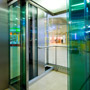 Panoramic elevator equipped with hydraulic components from Bucher Hydraulics